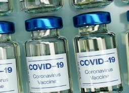 Trzecia dawka szczepionki przeciwko COVID-19