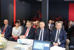 Inauguracja Centrum Usług Społecznych, Starosta Kartuski Bogdan Łapa, Wicestarosta Piotr Fikus