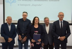 Wyróżnienie Starosty Kartuskiego 500 złotych dla Grażyny i Bronisława Szwabów w kategorii „Zagroda”